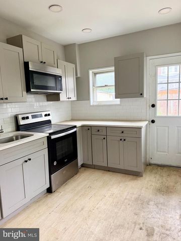 345 HOLLENBACH ST, Reading, PA 19601