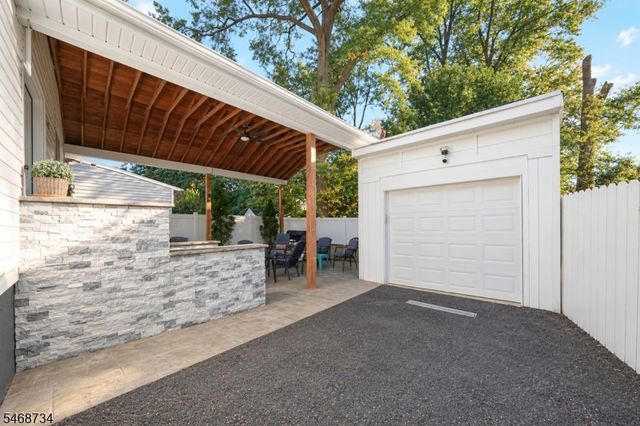 469 Jefferson Ave, Rahway City, NJ 07065
