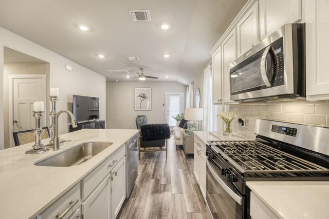 200 Coda XING, Georgetown, TX 78633