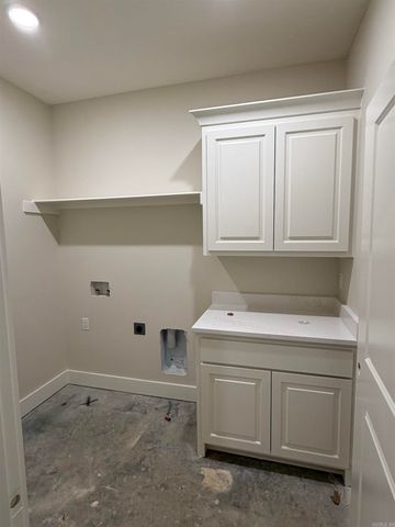 233 Cason Hill Boulevard, Bryant, AR 72002