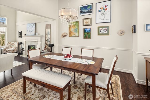 27520 SE 28th Court, Sammamish, WA 98075