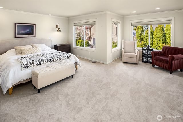 27520 SE 28th Court, Sammamish, WA 98075