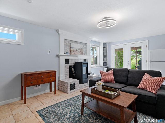 65 Knollwood Drive, Old Saybrook, CT 06475