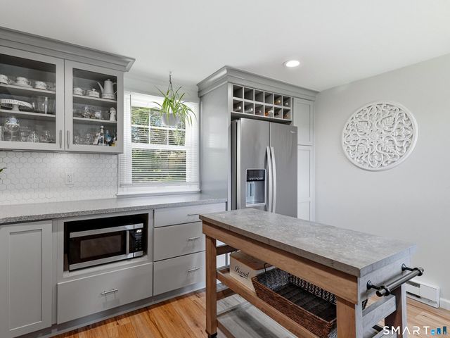 65 Knollwood Drive, Old Saybrook, CT 06475