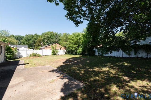 3209 Garland Ave, Hopewell, VA 23860