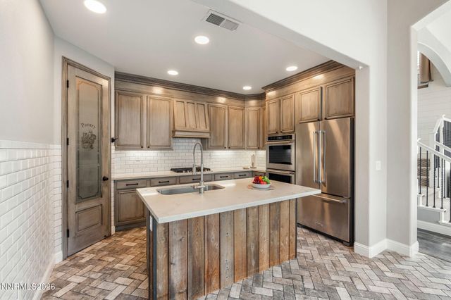 6682 Magical Drive, Sparks, NV 89436