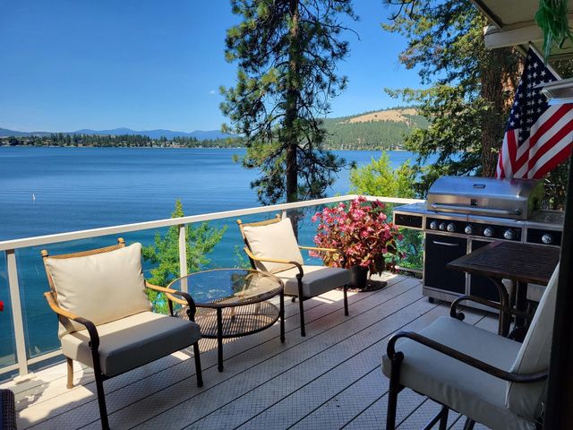 24221 Tum Tum Dr, Liberty Lake, WA 99019