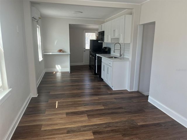 2027 36TH AVENUE N, St Petersburg, FL 33713