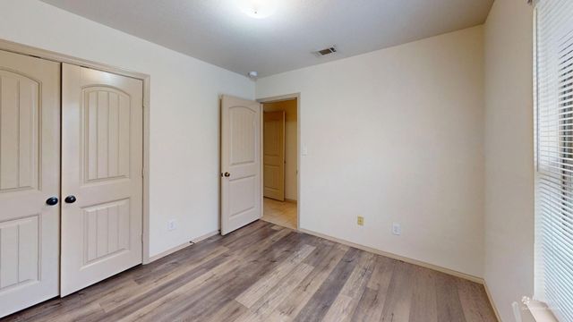 2331 N Elm Street 2, Denton, TX 76201