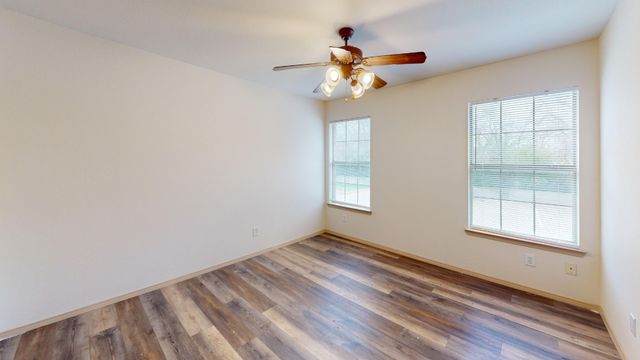 2331 N Elm Street 2, Denton, TX 76201