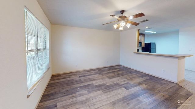 2331 N Elm Street 2, Denton, TX 76201