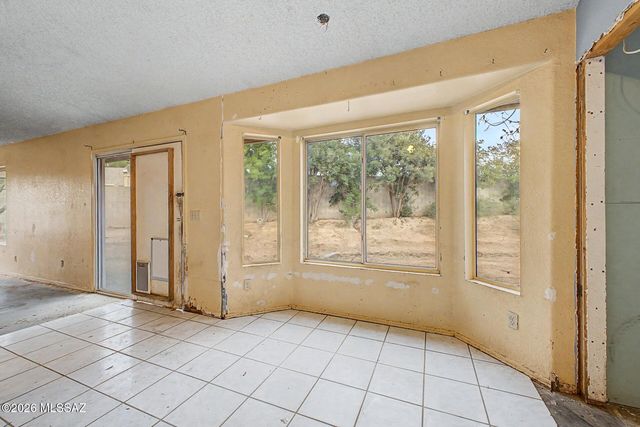 9810 E Stonehaven Way, Tucson, AZ 85747