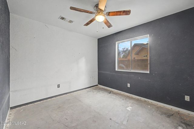 9810 E Stonehaven Way, Tucson, AZ 85747