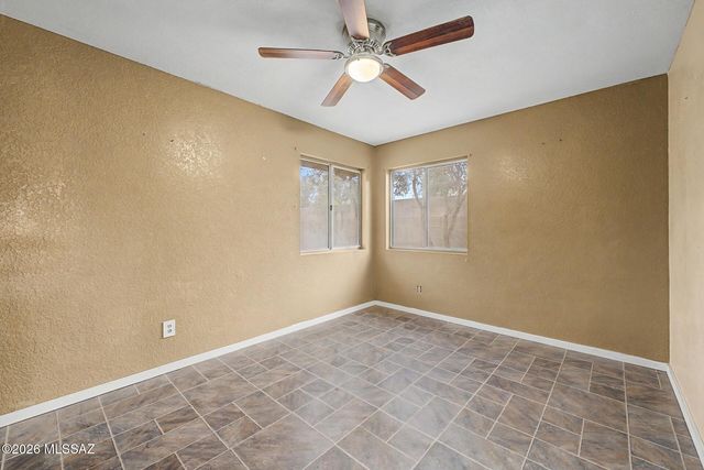 9810 E Stonehaven Way, Tucson, AZ 85747