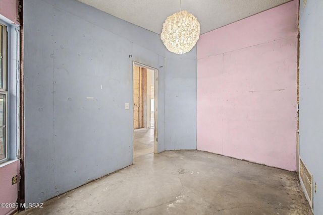 9810 E Stonehaven Way, Tucson, AZ 85747