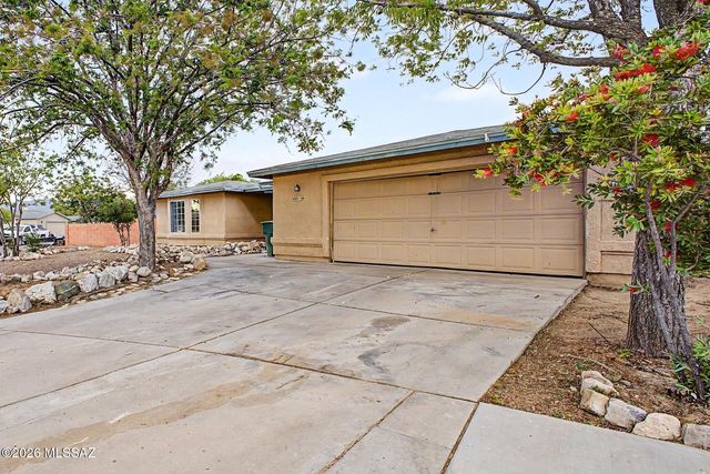 9810 E Stonehaven Way, Tucson, AZ 85747