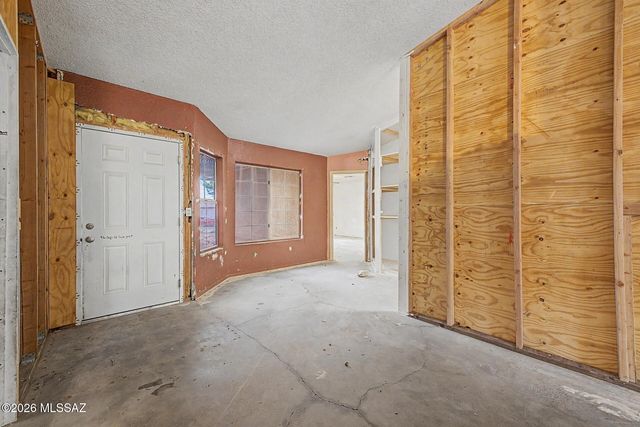 9810 E Stonehaven Way, Tucson, AZ 85747