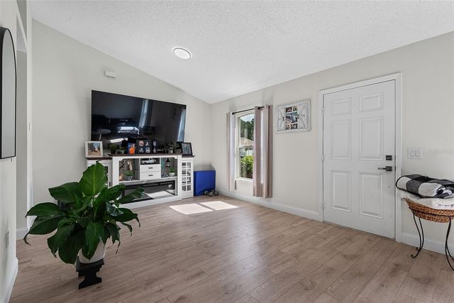 24 SEDGWICK TRAIL, Palm Coast, FL 32164