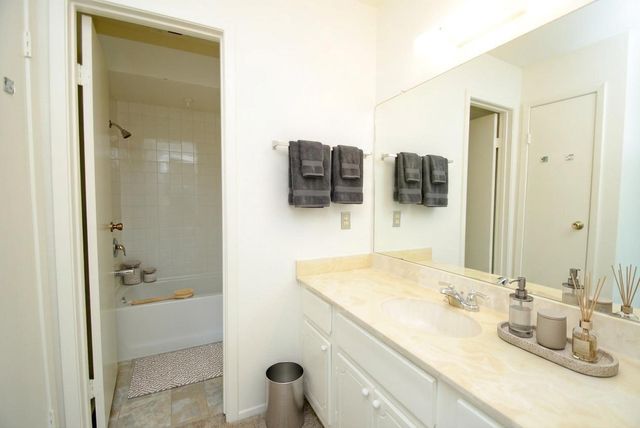 14555 Wunderlich Drive 3511, Houston, TX 77069