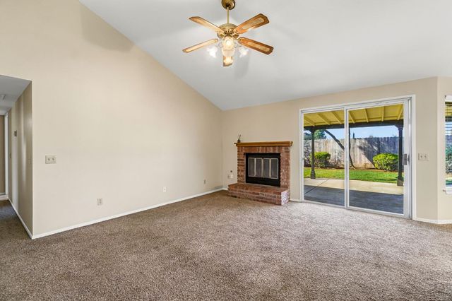 3837 N State Street, Fresno, CA 93722