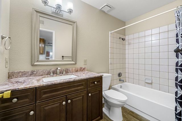 3837 N State Street, Fresno, CA 93722