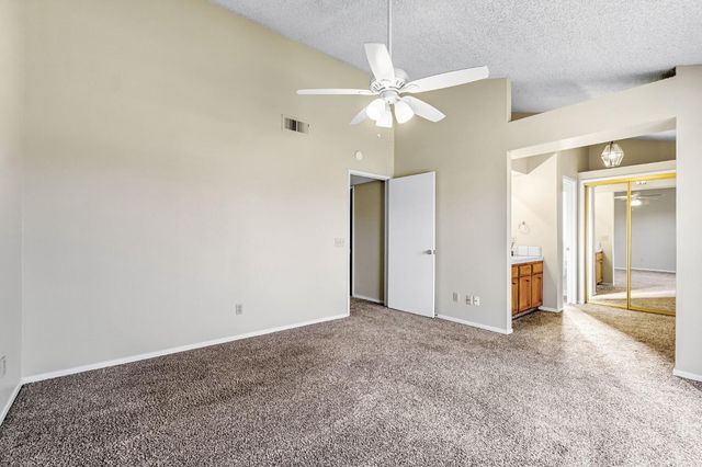 3837 N State Street, Fresno, CA 93722