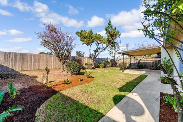 3837 N State Street, Fresno, CA 93722