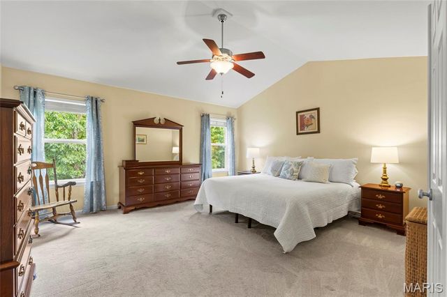 8034 Pinetop Drive, St Louis, MO 63129