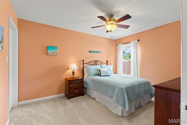 8034 Pinetop Drive, St Louis, MO 63129