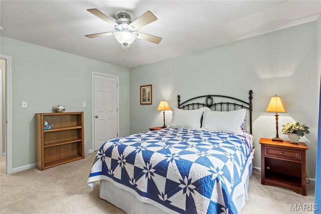 8034 Pinetop Drive, St Louis, MO 63129