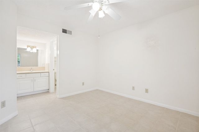 18333 Roehampton Drive 217, Dallas, TX 75252