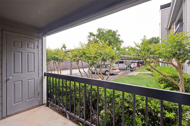 18333 Roehampton Drive 217, Dallas, TX 75252