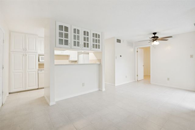 18333 Roehampton Drive 217, Dallas, TX 75252