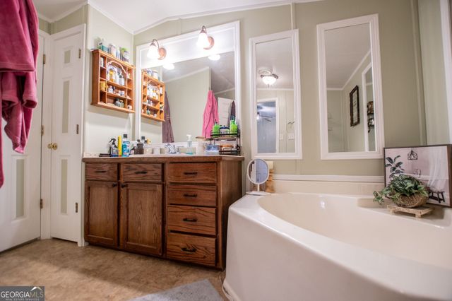 980 Dr King Road, Tallapoosa, GA 30176