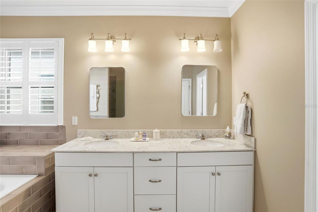 Image 29 of property listing at 14430 ORCHARD HILLS BOULEVARD, Winter Garden, FL 34787