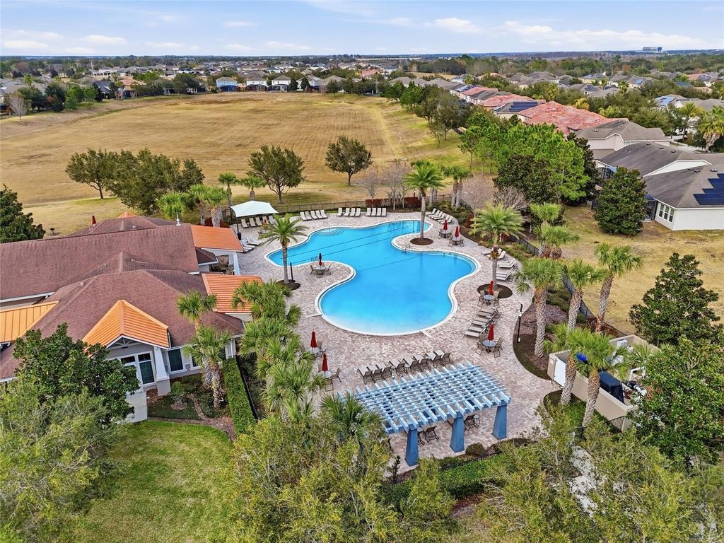 Image 49 of property listing at 14430 ORCHARD HILLS BOULEVARD, Winter Garden, FL 34787