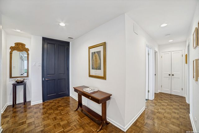 4001 N New Braunfels APT 1202A, San Antonio, TX 78209