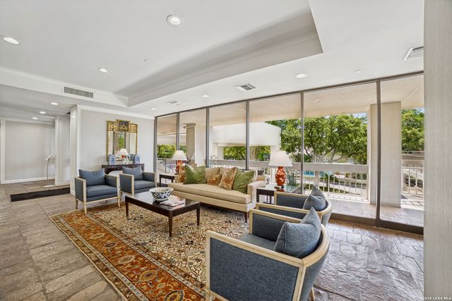 4001 N New Braunfels APT 1202A, San Antonio, TX 78209