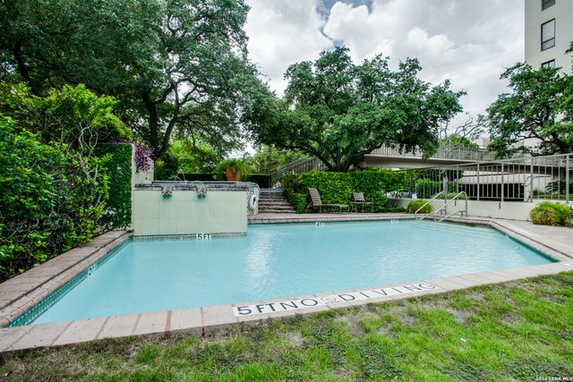 4001 N New Braunfels APT 1202A, San Antonio, TX 78209
