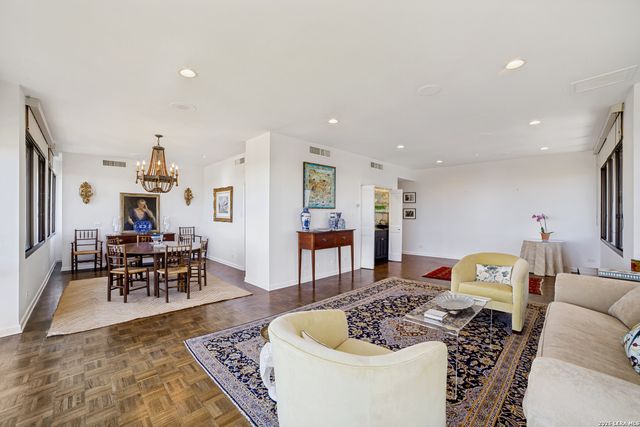 4001 N New Braunfels APT 1202A, San Antonio, TX 78209