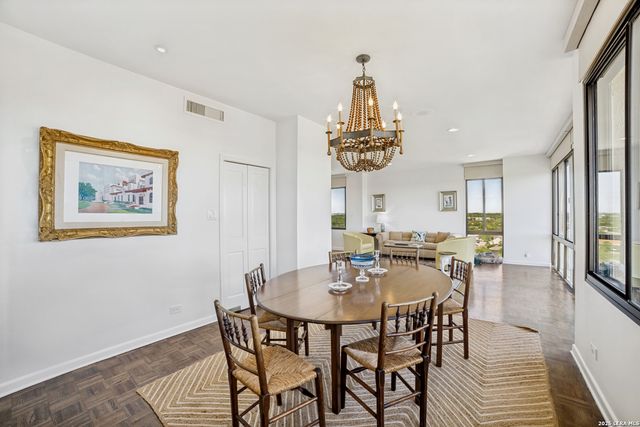 4001 N New Braunfels APT 1202A, San Antonio, TX 78209