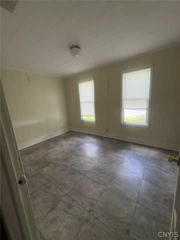 121 Maurice Avenue, Syracuse, NY 13207