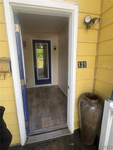 121 Maurice Avenue, Syracuse, NY 13207