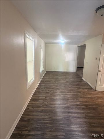 121 Maurice Avenue, Syracuse, NY 13207