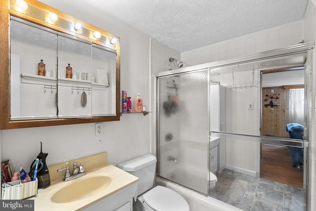 1713 ROSA DR, Woodbridge, VA 22191