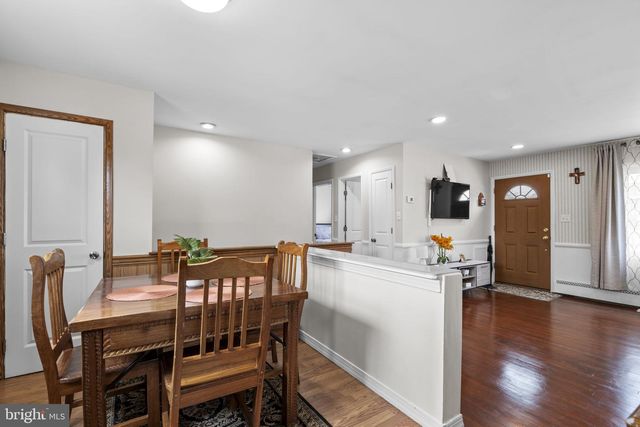 1713 ROSA DR, Woodbridge, VA 22191