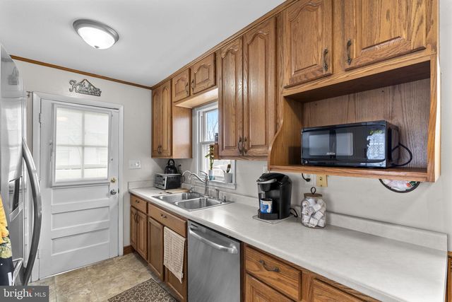 1713 ROSA DR, Woodbridge, VA 22191