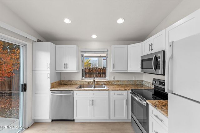 6530 Fall River Circle, Reno, NV 89523