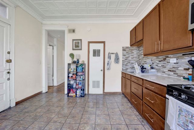 1406 W Flournoy Street 3, Chicago, IL 60607