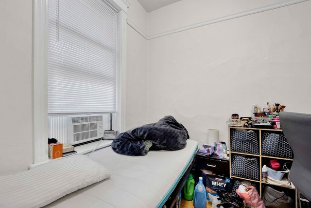 1406 W Flournoy Street 3, Chicago, IL 60607